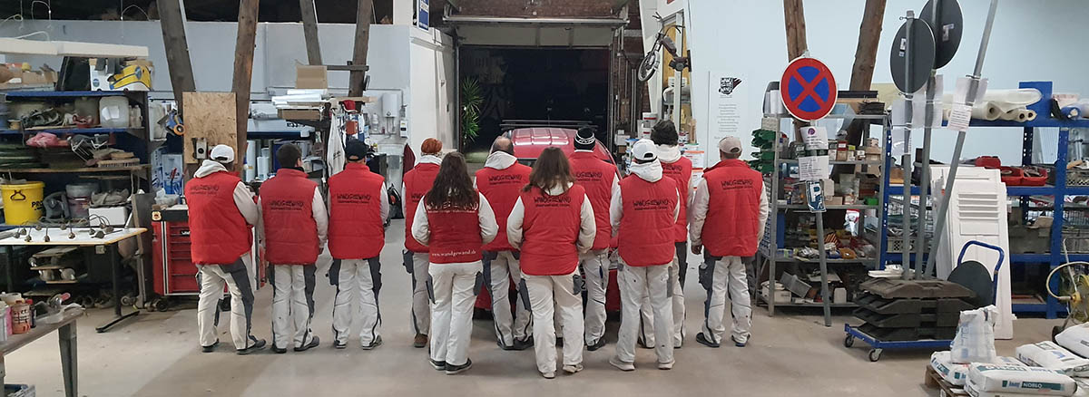 Das Wandgewand-Team in der Werkstatt